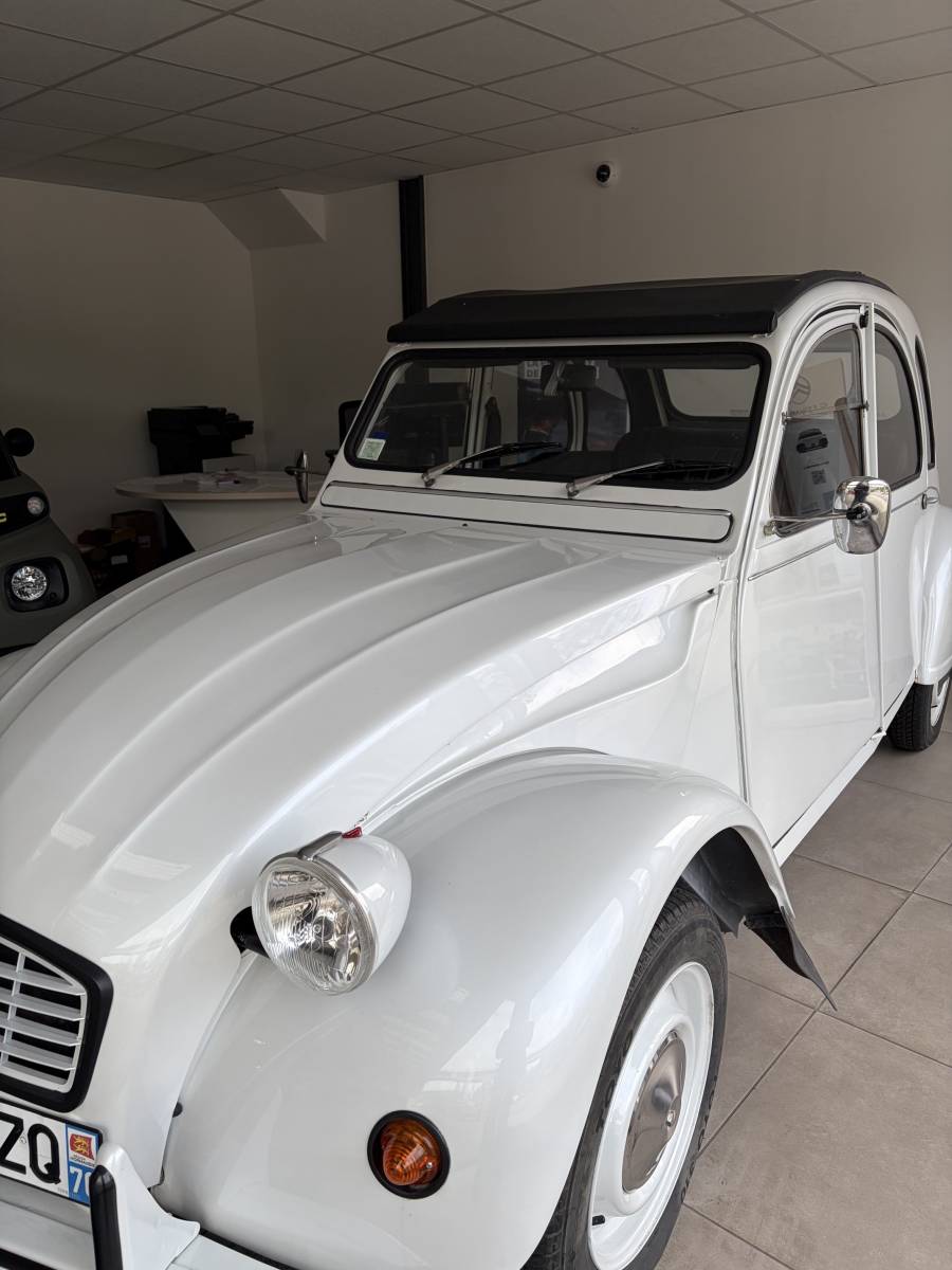 DEPOT VENTE 2CV-AZA2