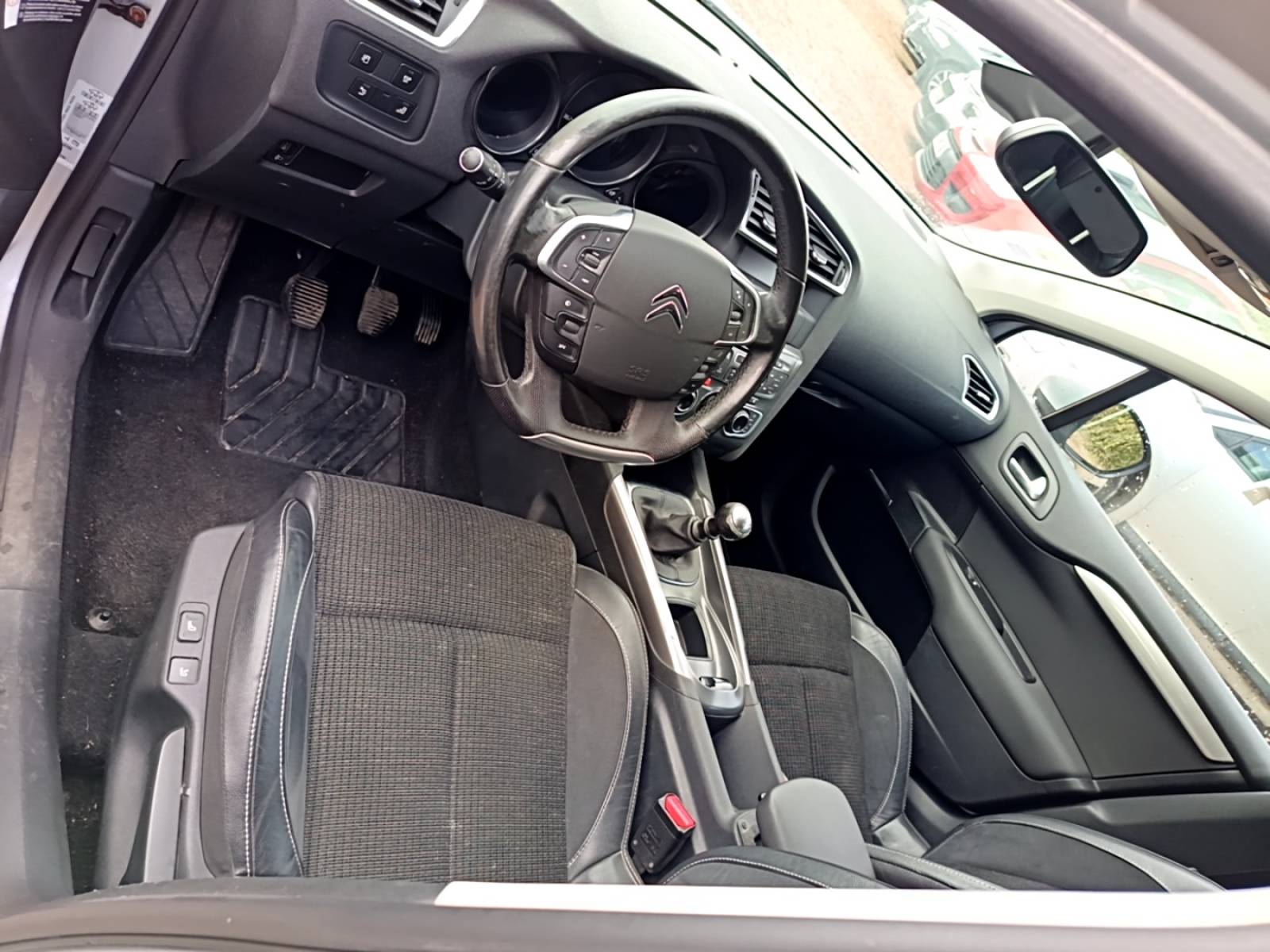 CITROEN C4 HDI 110 FAP EXCLUSIVE SUR BOLBEC