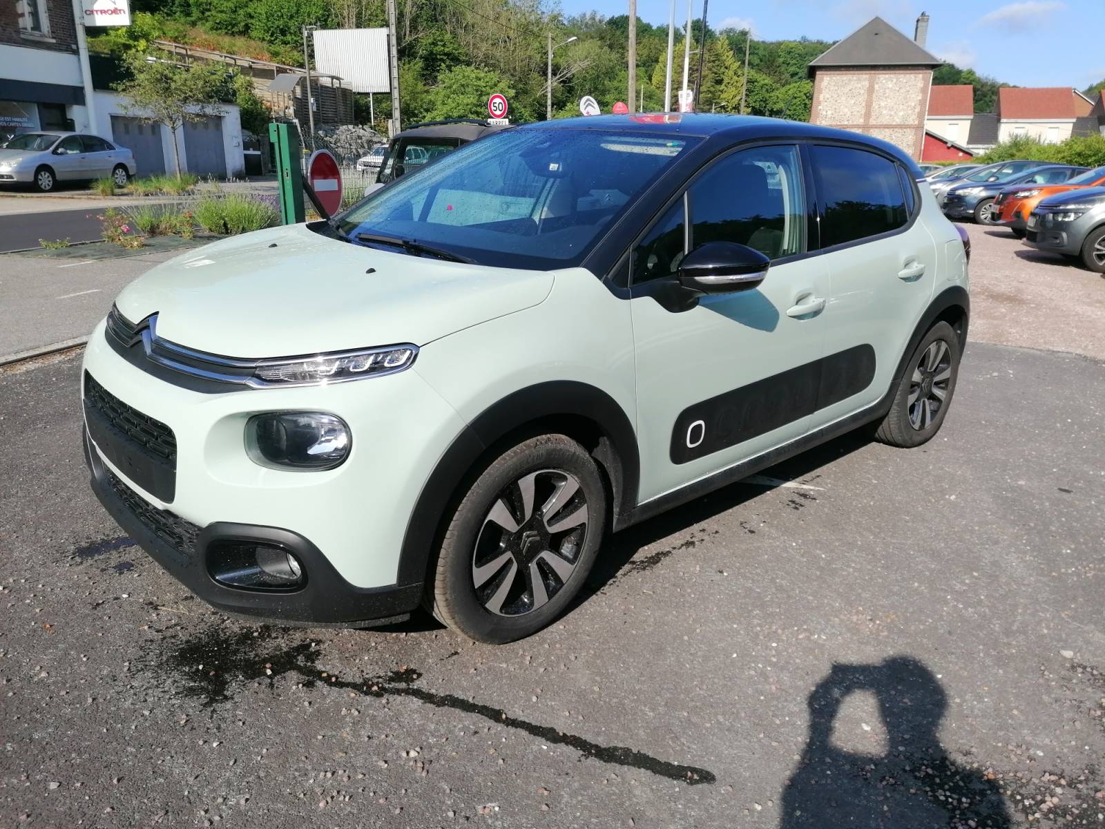 CITROEN C3 1.2l PURETECH 12V - 82 S&S SHINE proche de Bolbec