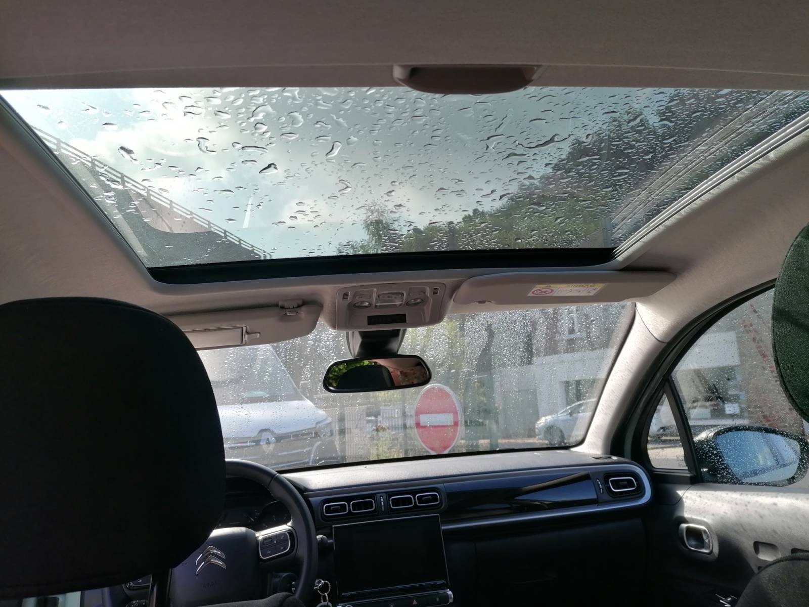 CITROEN C3 1.2l PURETECH 12V - 82 S&S SHINE proche de Bolbec