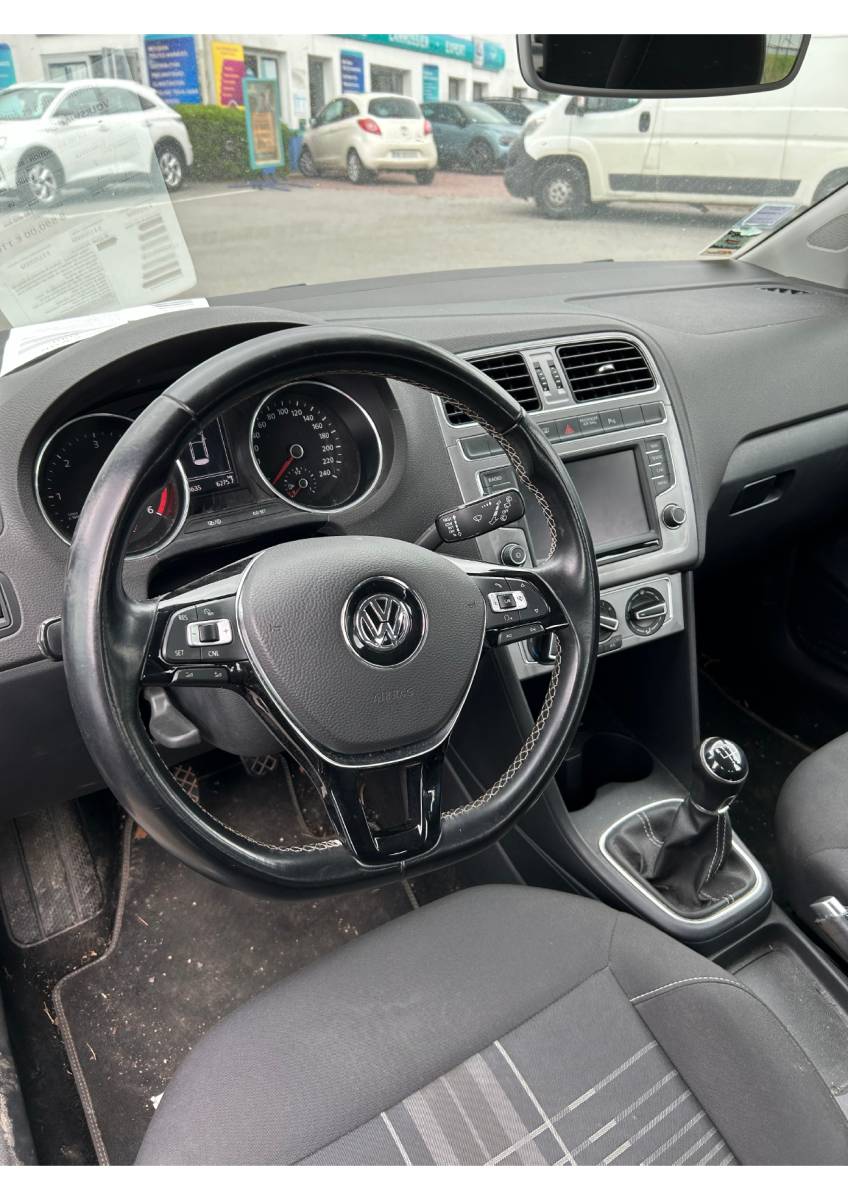 VOLKSWAGEN POLO V PHASE 2 - 1.4 TDI BLUEMOTION 90 CV proche de Bolbec
