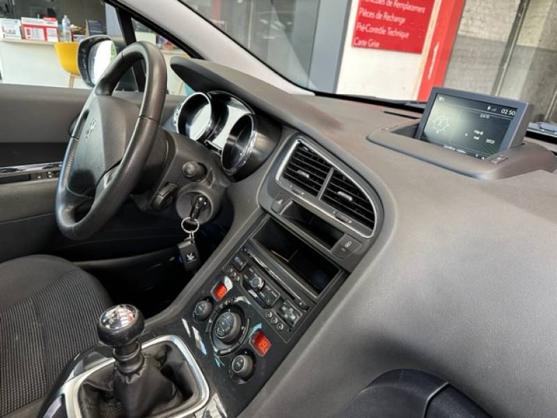 Peugeot 5008 1.6 BLUEHDI S&S - 120 - 7 Places Active