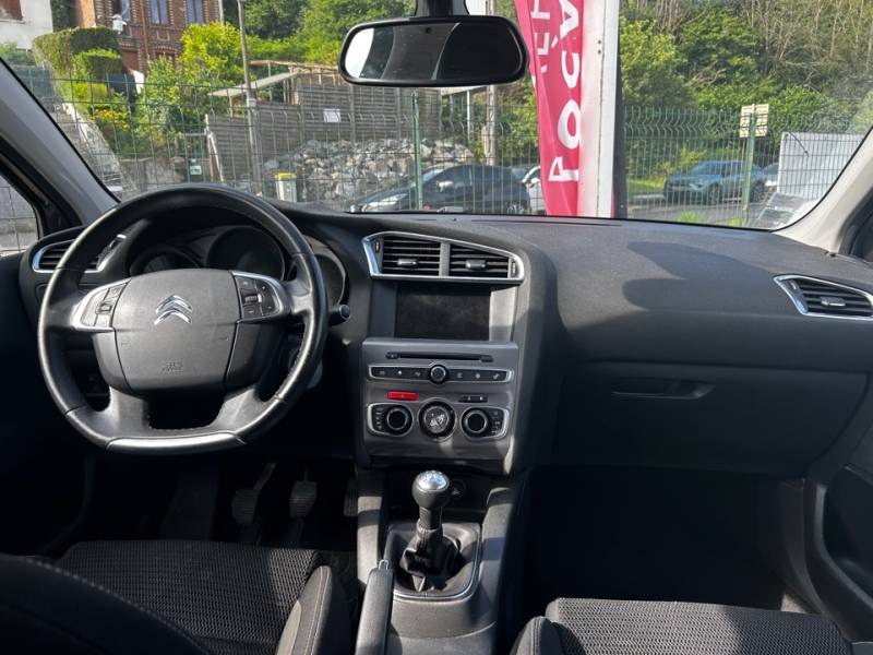 CITROEN C4 1.2l PURETECH 12V - 110 MILLENIUM proche de LILLEBONNE