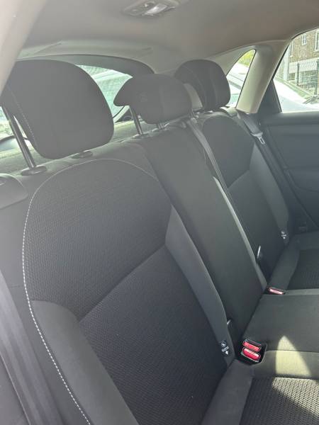 CITROEN C4 1.2l PURETECH 12V - 110 MILLENIUM proche de LILLEBONNE